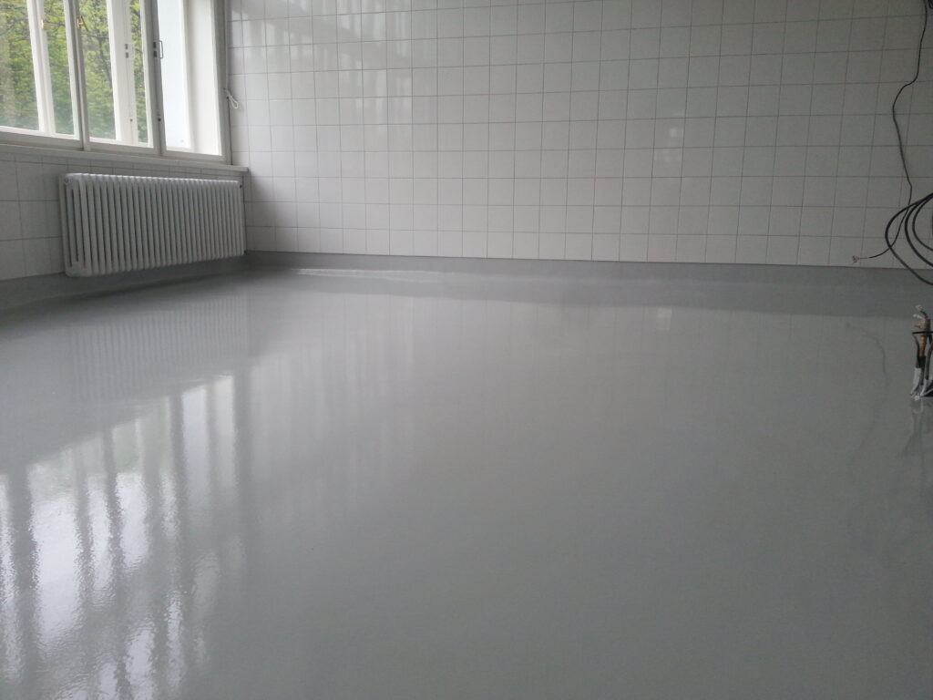 Epoxidové podlahy pro laboratoře – podlahyhromada.cz