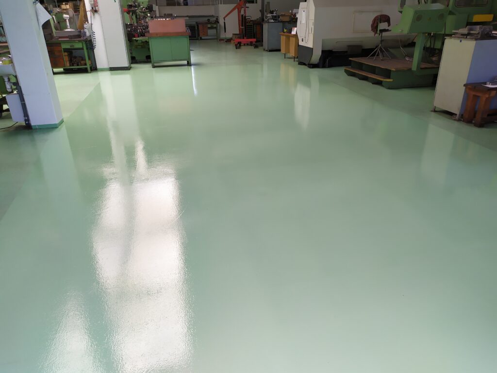 Průmyslové epoxidové podlahy – podlahyhromada.cz